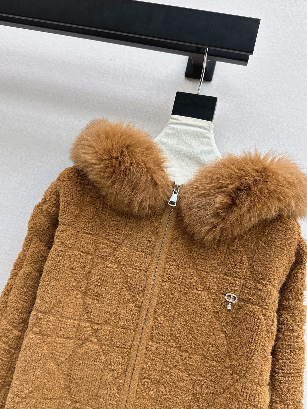 26 Fall/Winter Latest Best-Selling Series Fox Fur Collar Coat