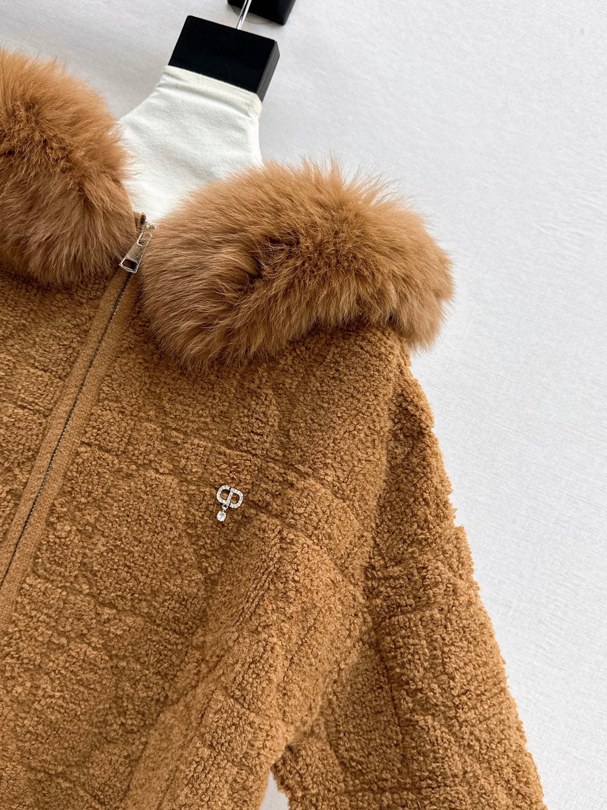 26 Fall/Winter Latest Best-Selling Series Fox Fur Collar Coat