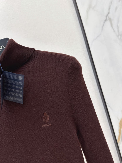 26 Fall/Winter Latest Small Logo Embroidered Wool Turtleneck Top