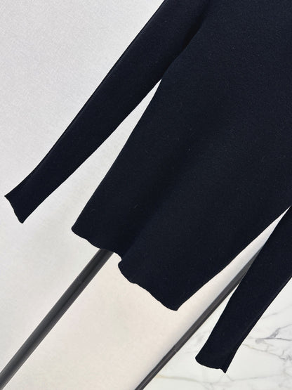 26 Fall/Winter Latest Small Logo Embroidered Wool Turtleneck Top