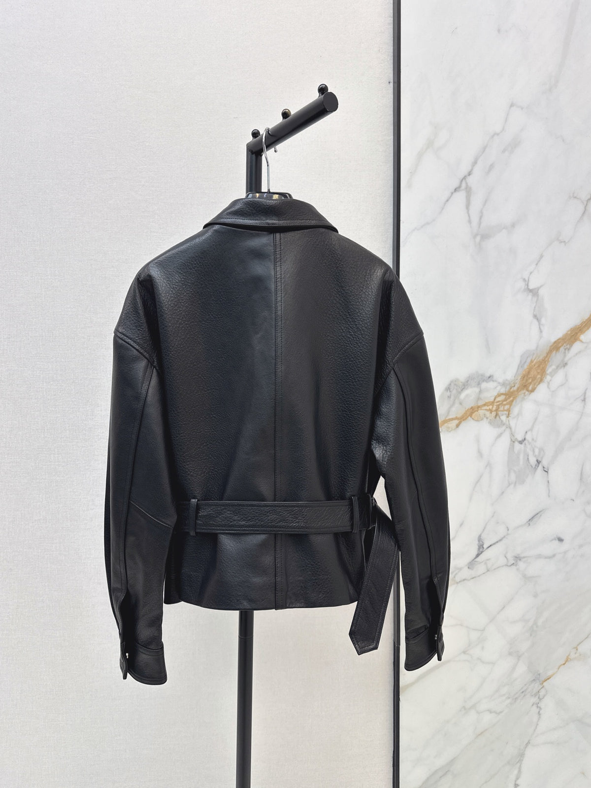 26 Early Autumn Latest Hunt-style Waist-cinched Jacket