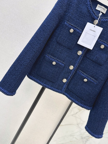 26 Fall/Winter Latest Four-Pocket Decorative Round-Neck Knit Jacket