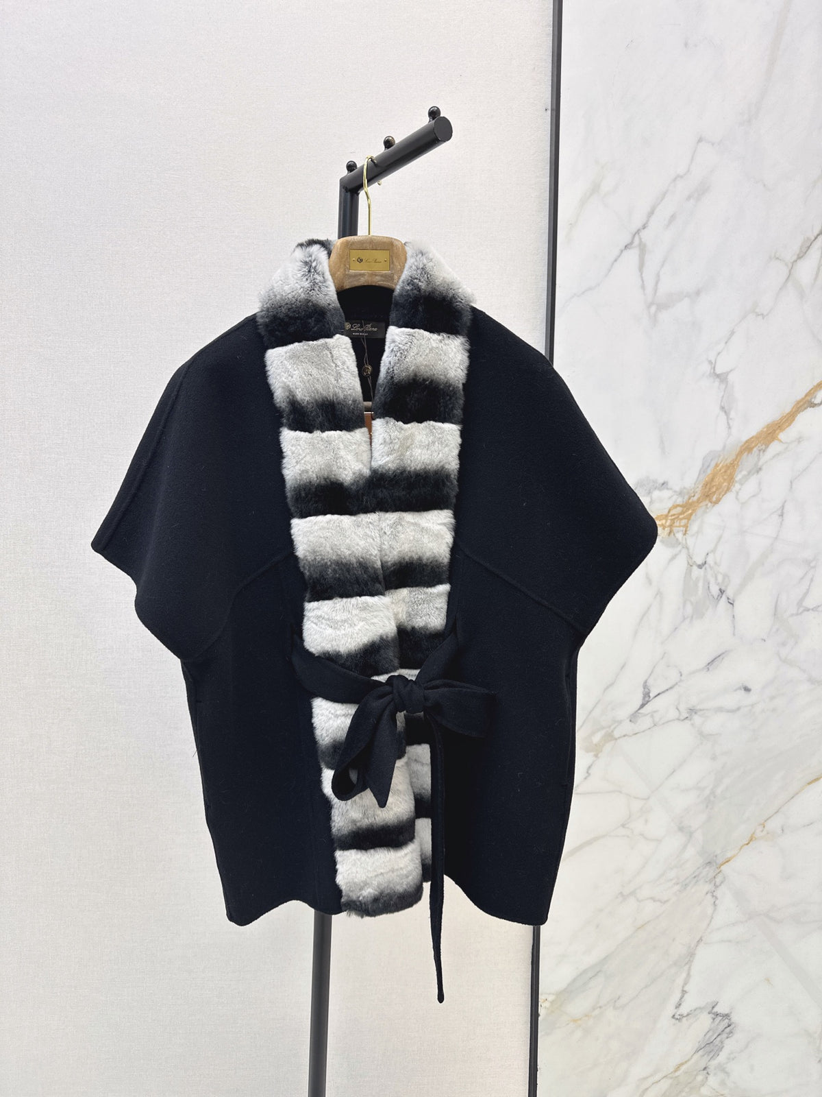 26 Fall/Winter Latest Color-Block Rex Rabbit Fur Tie Double-Sided Wool Cape Coat