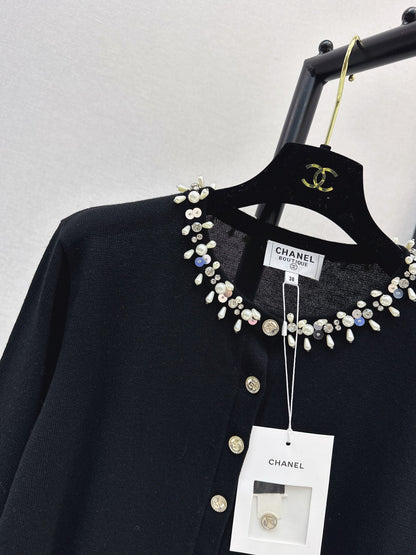 26 Fall/Winter Latest Handcrafted Heavy Embellished Rhinestone Pearl Knit Cardigan