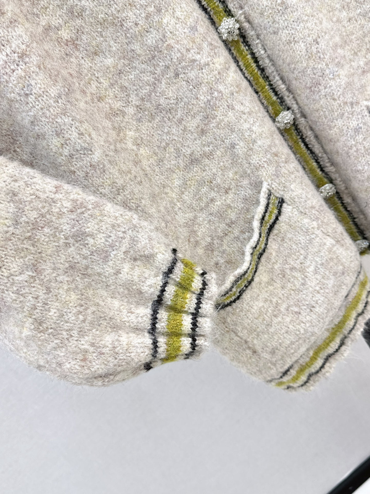 26 Fall/Winter Latest Colorblock Stripe Trim Knit Cardigan