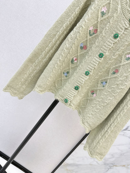 26 Autumn/Winter Latest Flower Embroidered Knit Cardigan