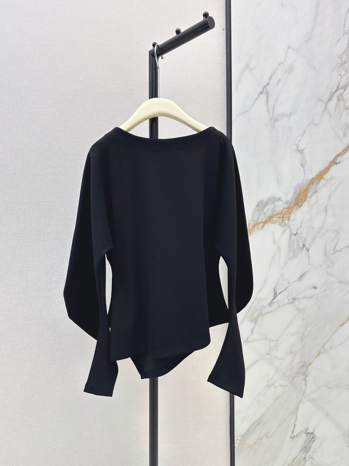 26 Fall/Winter Latest Batwing Sleeve Asymmetrical Minimalist Long Sleeve