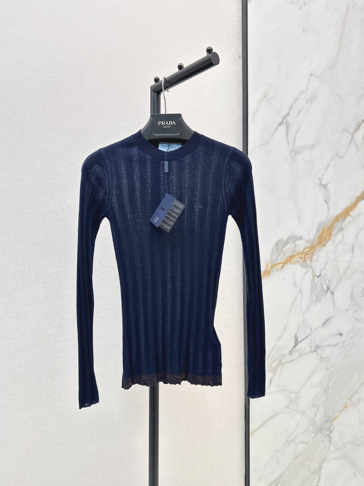 26 Autumn/Winter Latest Long-Term Style Outfit Ribbed Design Color-Block Wavy Hem Base Shirt