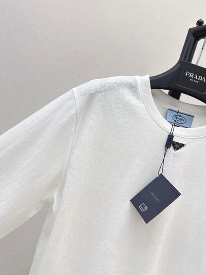 26 Fall/Winter Latest Triangle Logo Long-Sleeve White T-Shirt