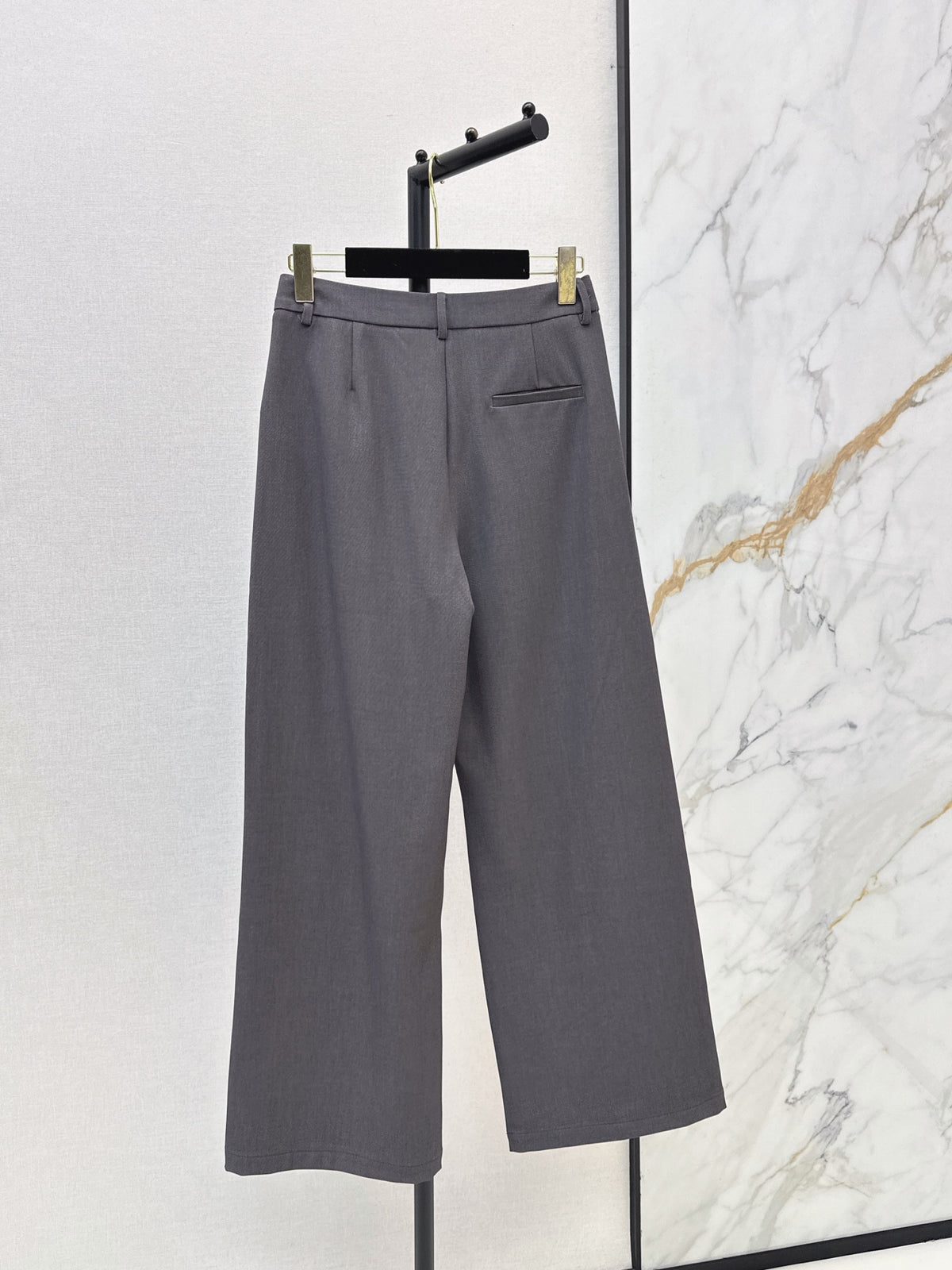 26 Fall/Winter Latest Logo-Embellished Straight-Leg Dress Pants