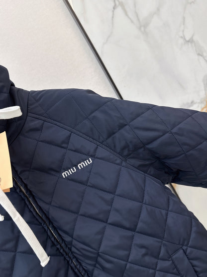 26Latest Autumn/Winter Loose-Fit Diamond-Quilted Padded Jacket