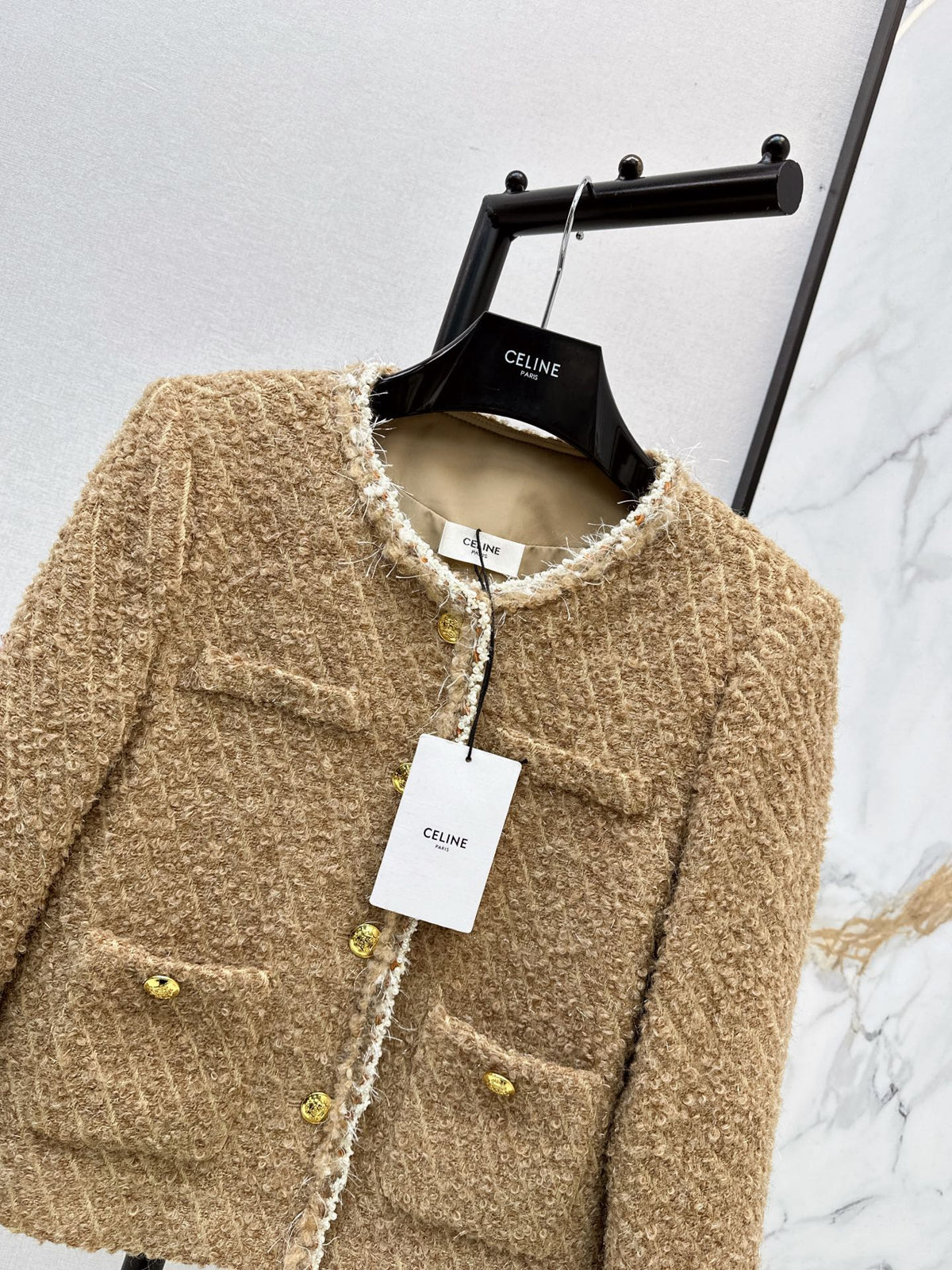 26Latest Autumn/Winter Knit Jacket with Four-Pocket Detail and Crew Neck