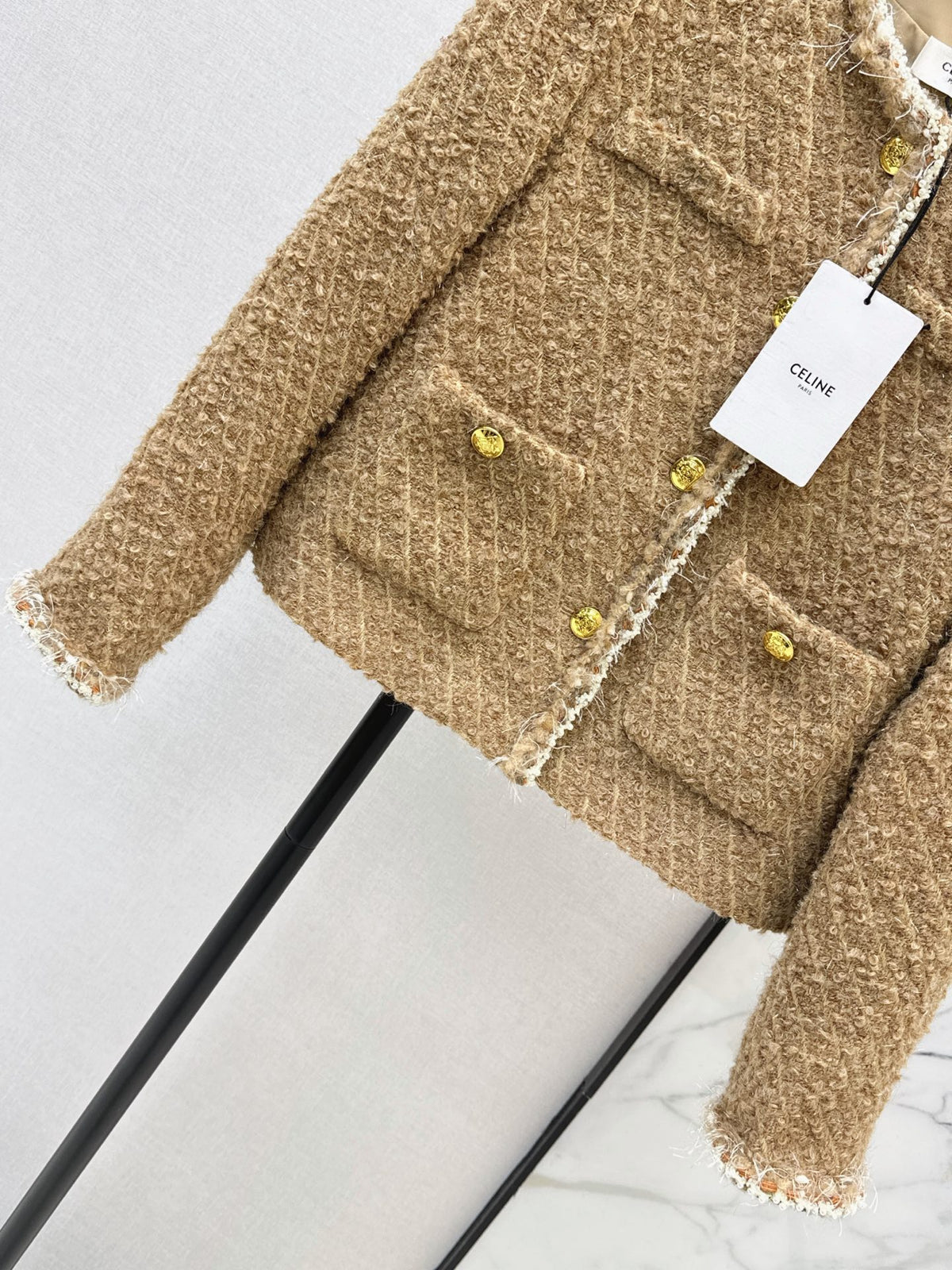 26Latest Autumn/Winter Knit Jacket with Four-Pocket Detail and Crew Neck