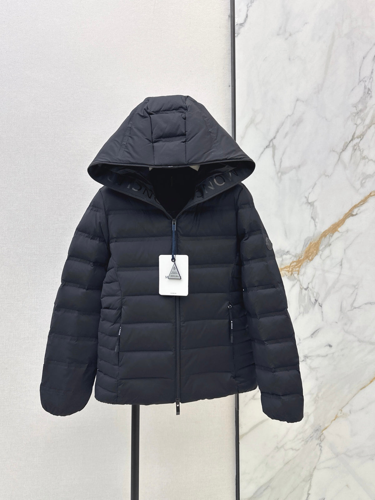 26Latest Autumn/Winter Hooded Down Jacket with Dual Pockets