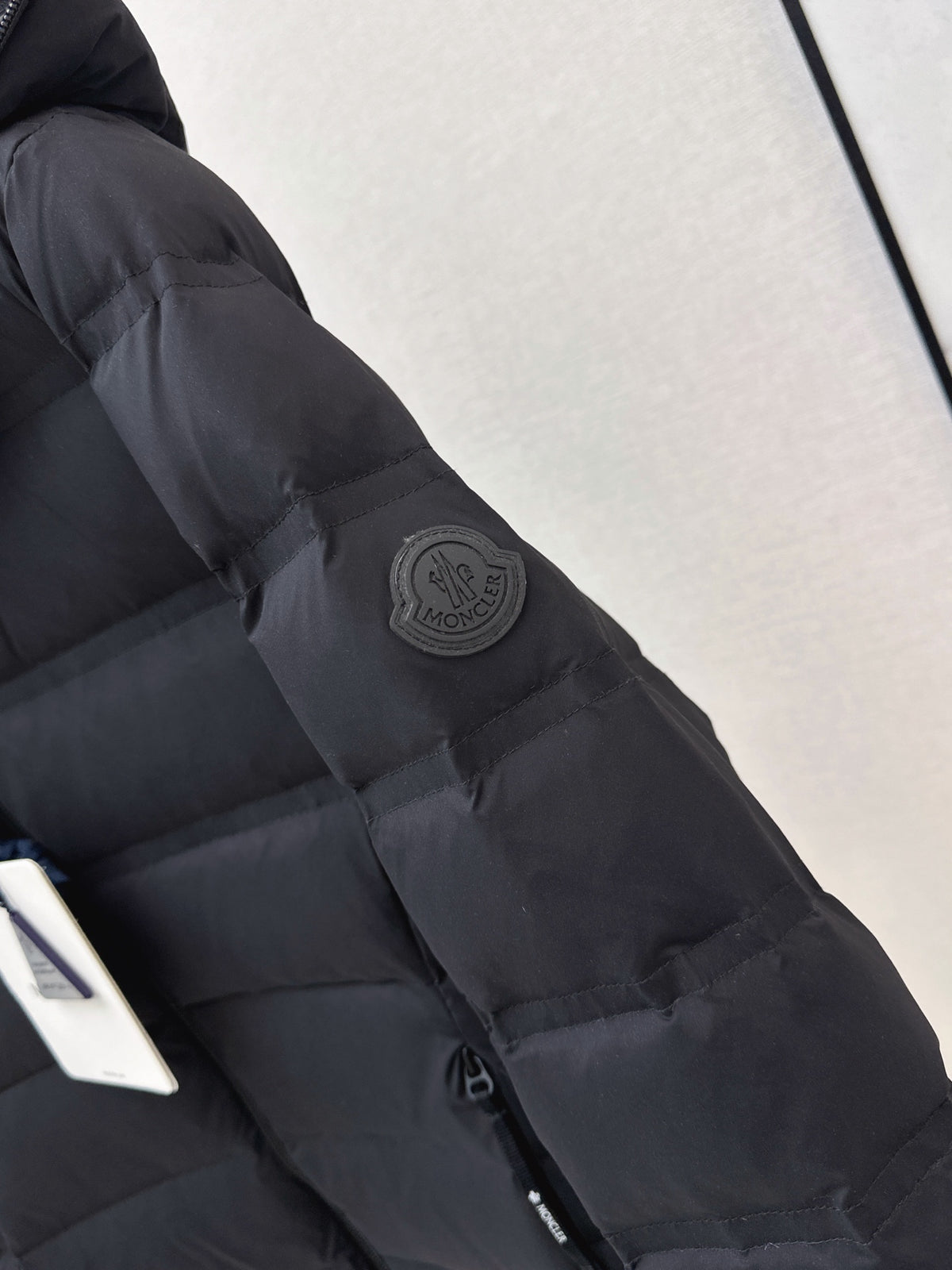 26Latest Autumn/Winter Hooded Down Jacket with Dual Pockets