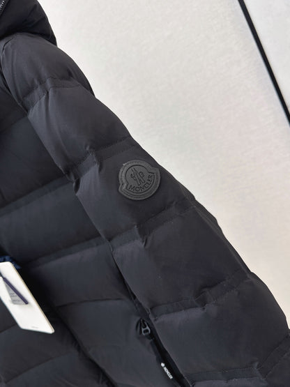 26Latest Autumn/Winter Hooded Down Jacket with Dual Pockets