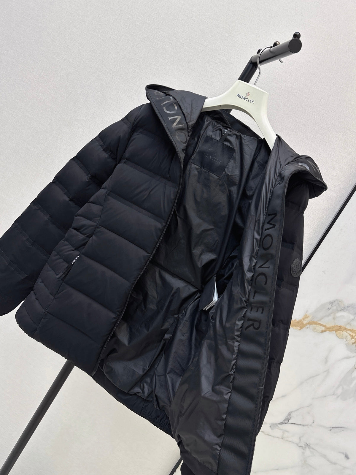 26Latest Autumn/Winter Hooded Down Jacket with Dual Pockets