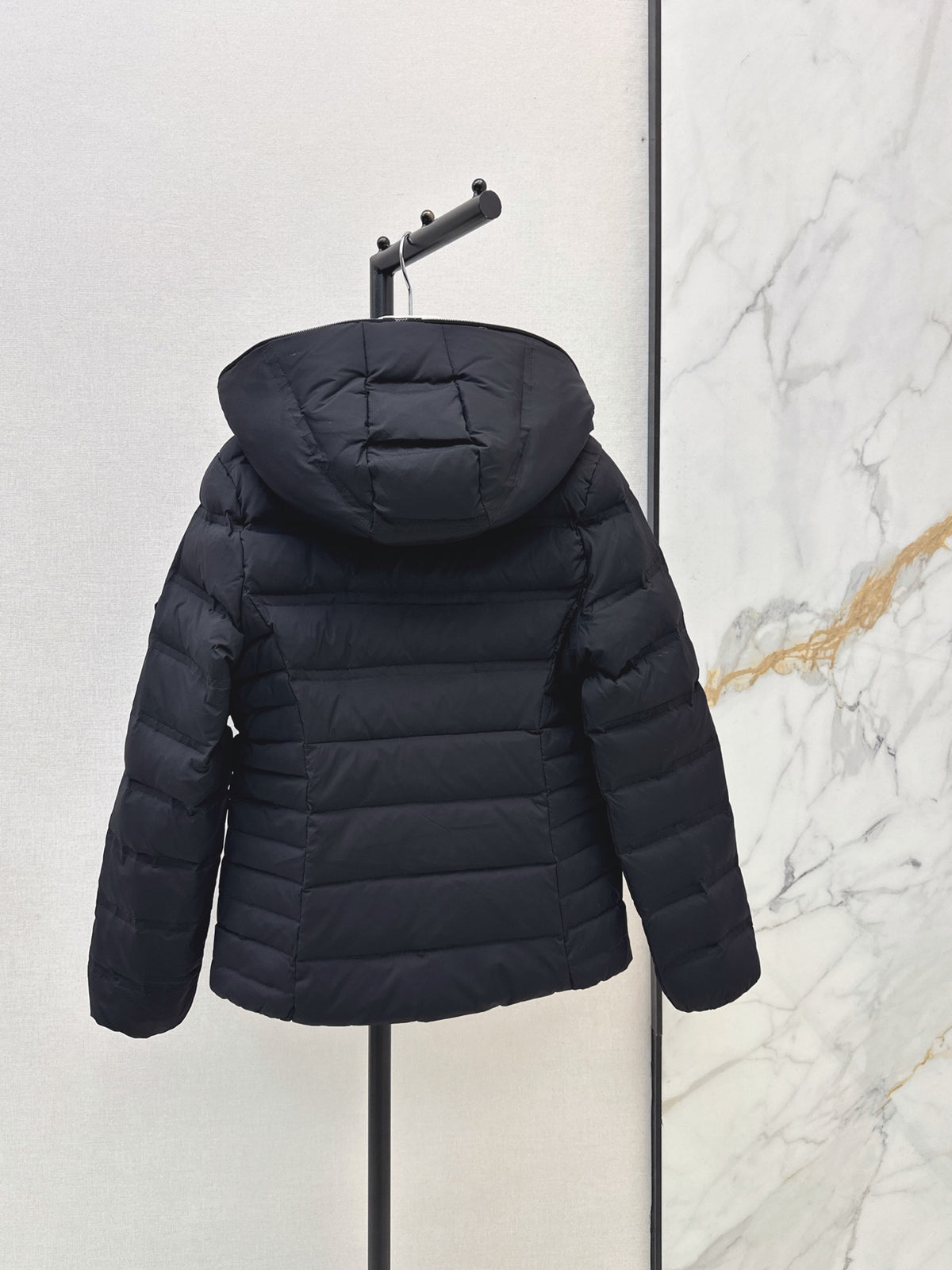 26Latest Autumn/Winter Hooded Down Jacket with Dual Pockets