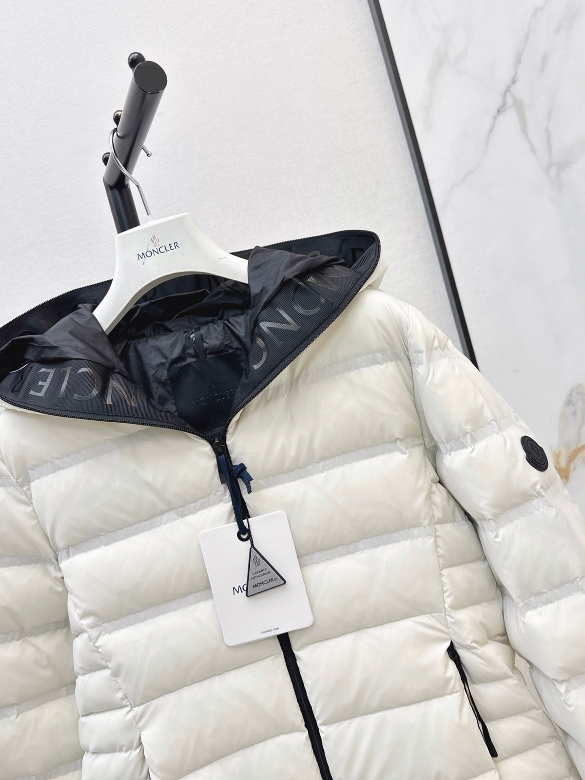 26Latest Autumn/Winter Hooded Down Jacket with Dual Pockets