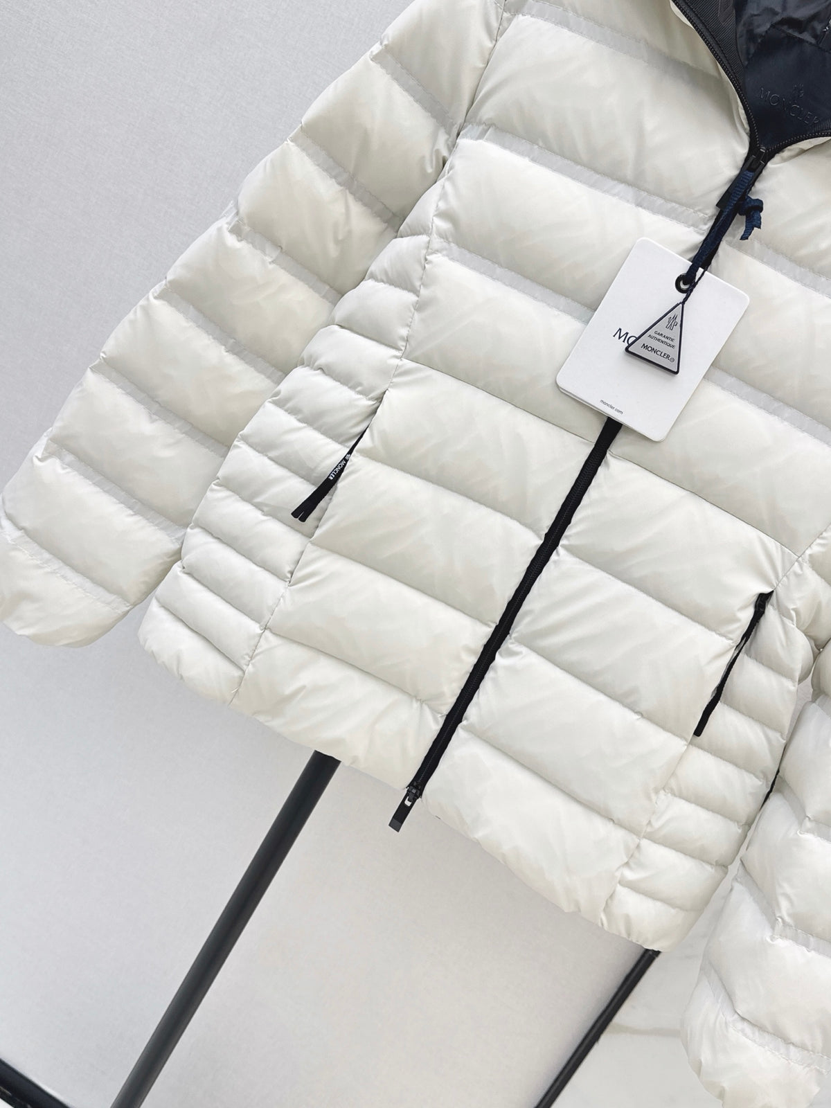26Latest Autumn/Winter Hooded Down Jacket with Dual Pockets