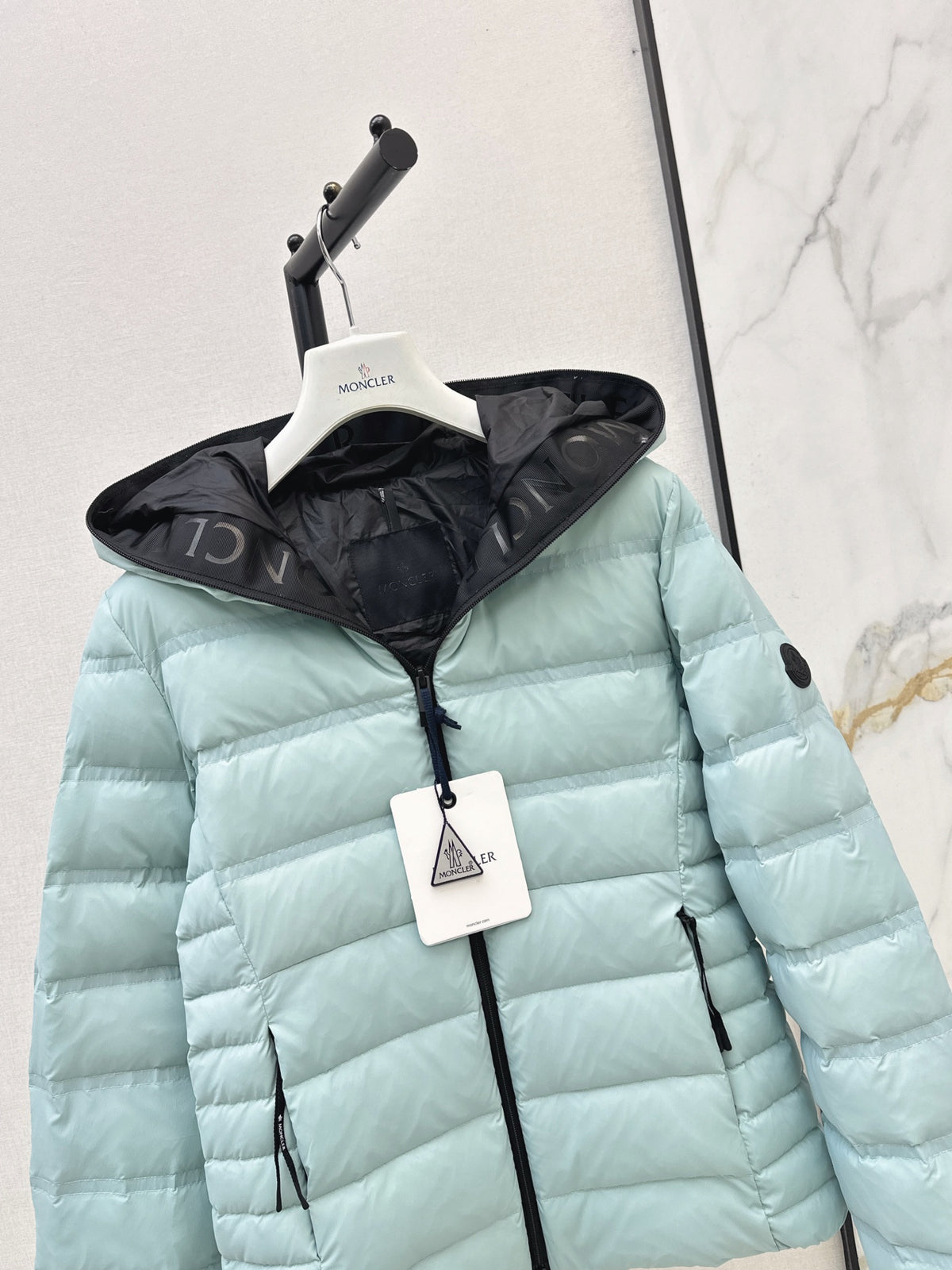 26Latest Autumn/Winter Hooded Down Jacket with Dual Pockets