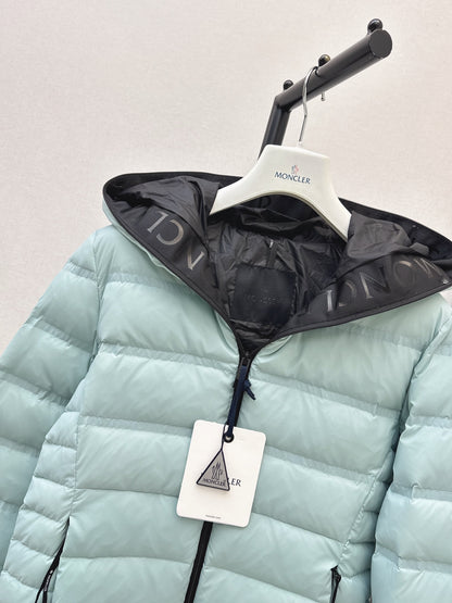 26Latest Autumn/Winter Hooded Down Jacket with Dual Pockets