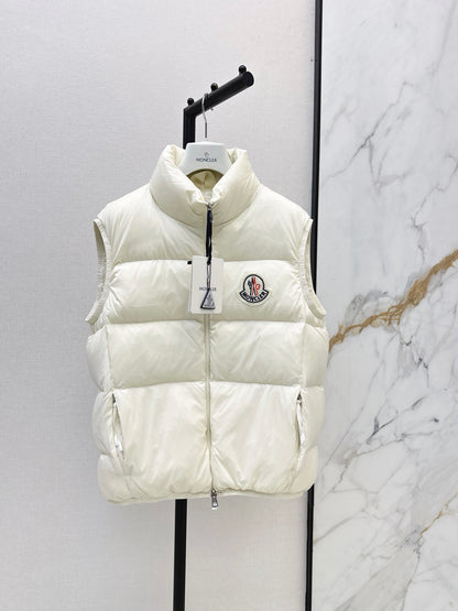 26Latest Autumn/Winter Stand-Collar Down Vest