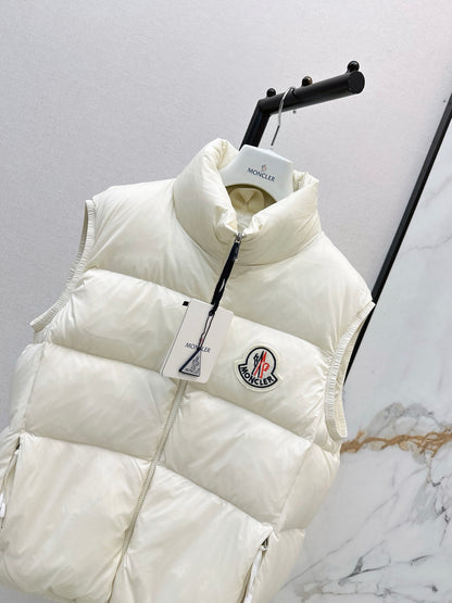26Latest Autumn/Winter Stand-Collar Down Vest
