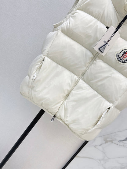 26Latest Autumn/Winter Stand-Collar Down Vest