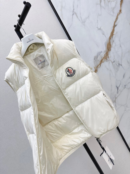 26Latest Autumn/Winter Stand-Collar Down Vest