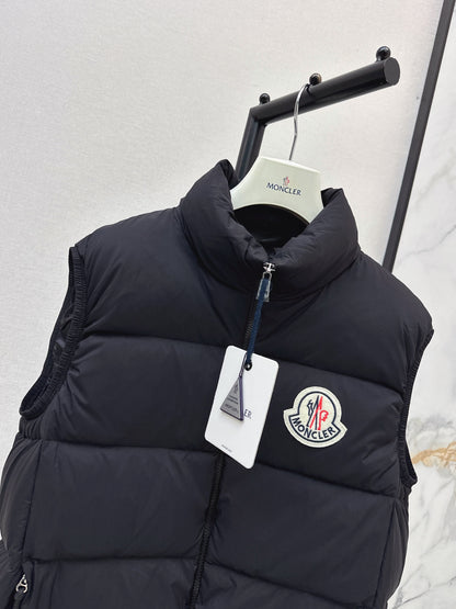 26Latest Autumn/Winter Stand-Collar Down Vest