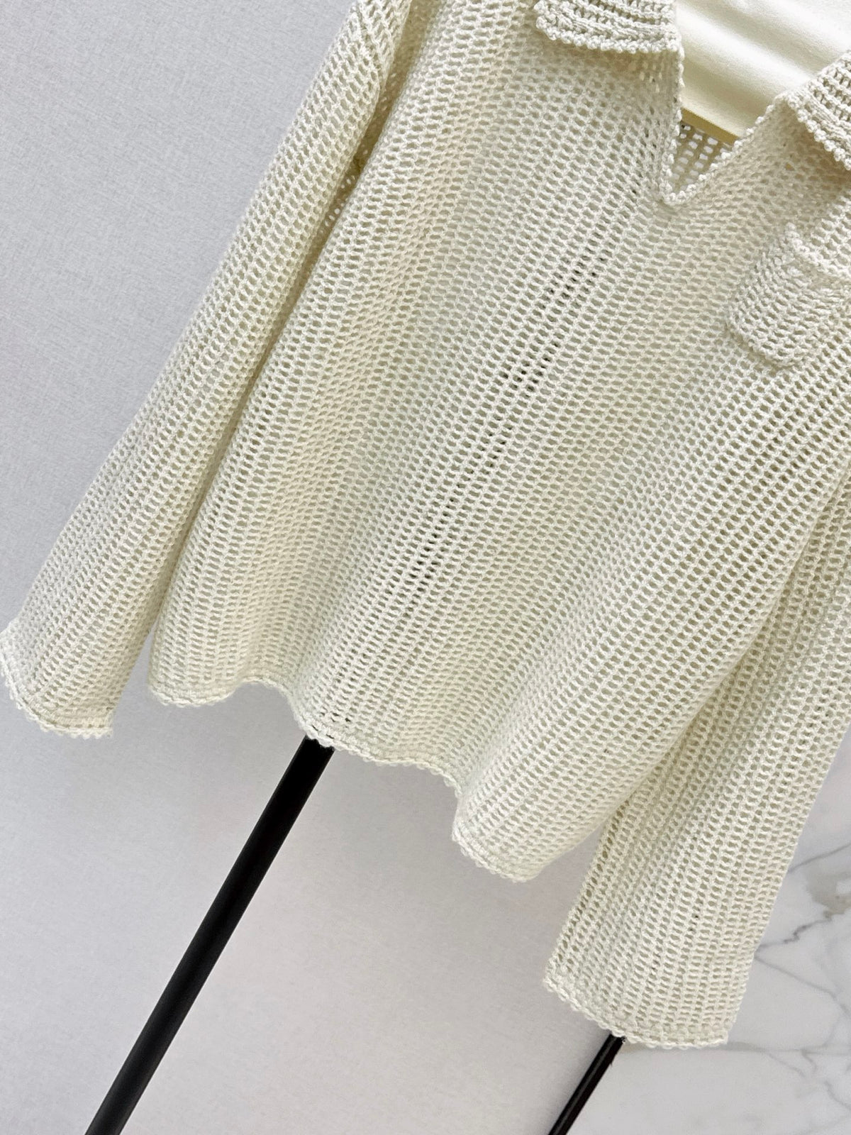 26Latest Autumn/Winter Open-Knit Collared Sweater
