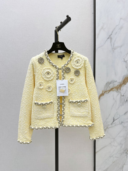 26Latest Autumn/Winter Cream-Yellow Tweed Jacket with 3D Camellia Accents
