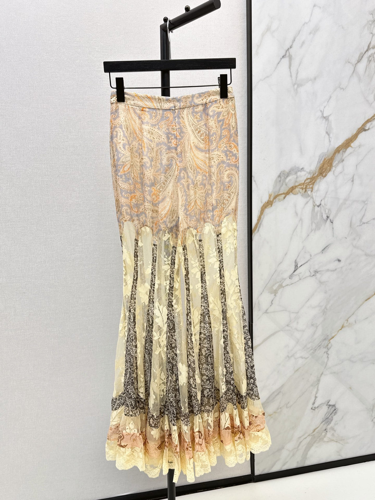 26Latest Early Spring Resort Collection: Lace-Paneled Straight-Leg Trousers