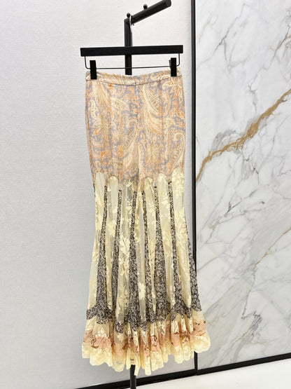 26Latest Early Spring Resort Collection: Lace-Paneled Straight-Leg Trousers