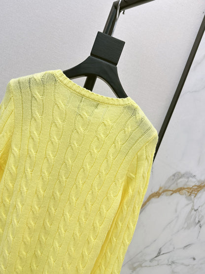 26Latest Autumn/Winter Long-Sleeve Crew-Neck Knit Sweater with Pony Embroidery