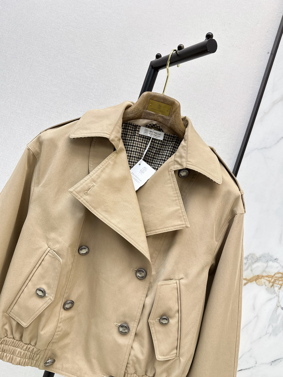 26Latest Autumn/Winter Cropped Trench Jacket