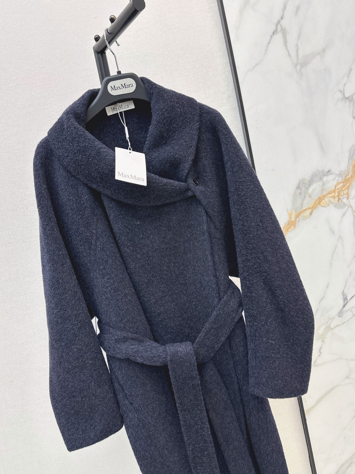 26A must-have long, double-faced wool coat for the stylish woman this autumn/winter.