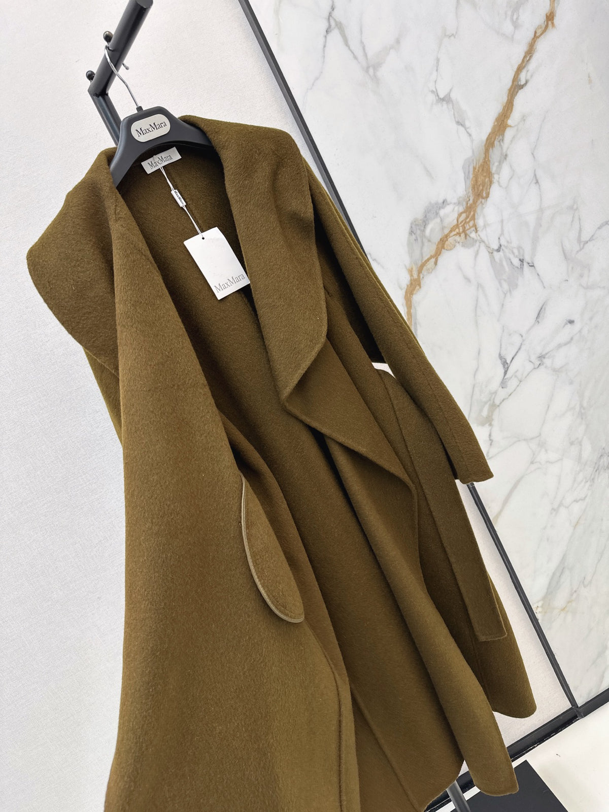 26A must-have long, double-faced wool coat for the stylish woman this autumn/winter.