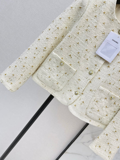 26New Autumn/Winter Hand-Beaded Crew-Neck Knit Jacket