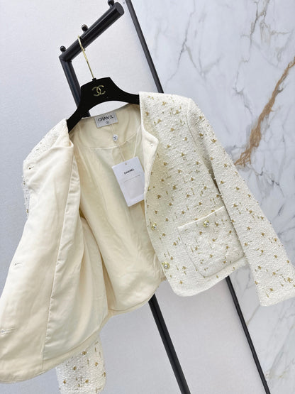 26New Autumn/Winter Hand-Beaded Crew-Neck Knit Jacket