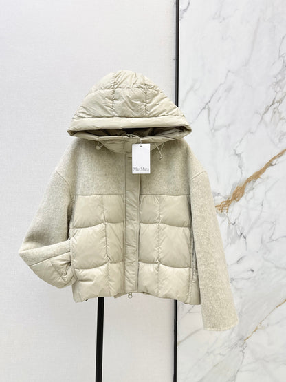 26Latest Autumn/Winter Short Hooded Down Jacket with Wool Panel Detailing