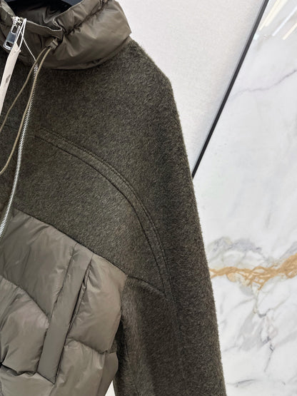 26Latest Autumn/Winter Short Hooded Down Jacket with Wool Panel Detailing
