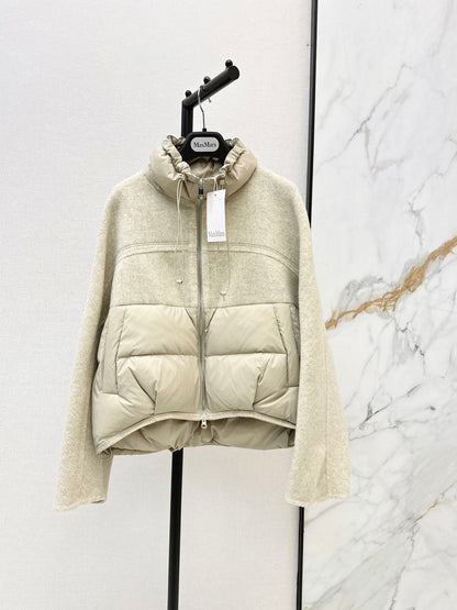 26Latest Autumn/Winter Short Hooded Down Jacket with Wool Panel Detailing