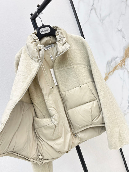 26Latest Autumn/Winter Short Hooded Down Jacket with Wool Panel Detailing