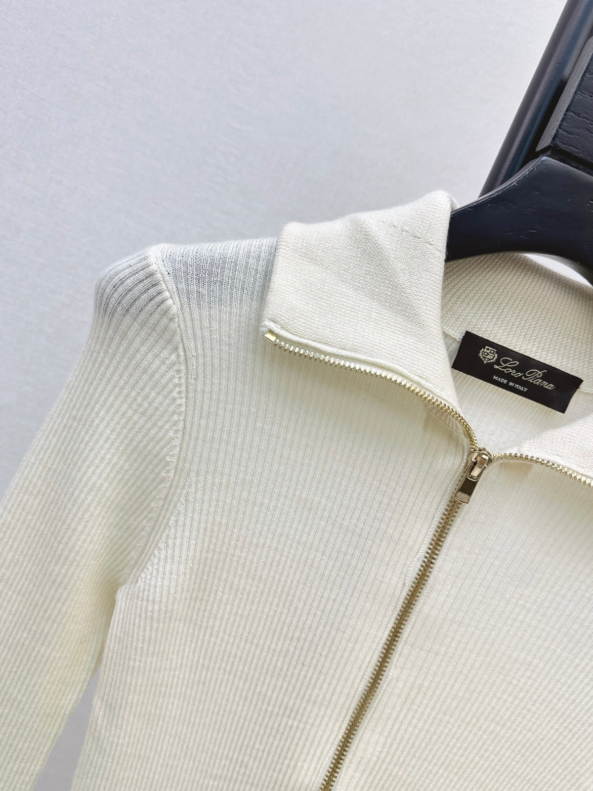 26Latest Autumn/Winter Half-Placket Wool Knit Top
