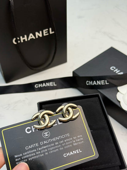 26B New Double-C Stud Earrings