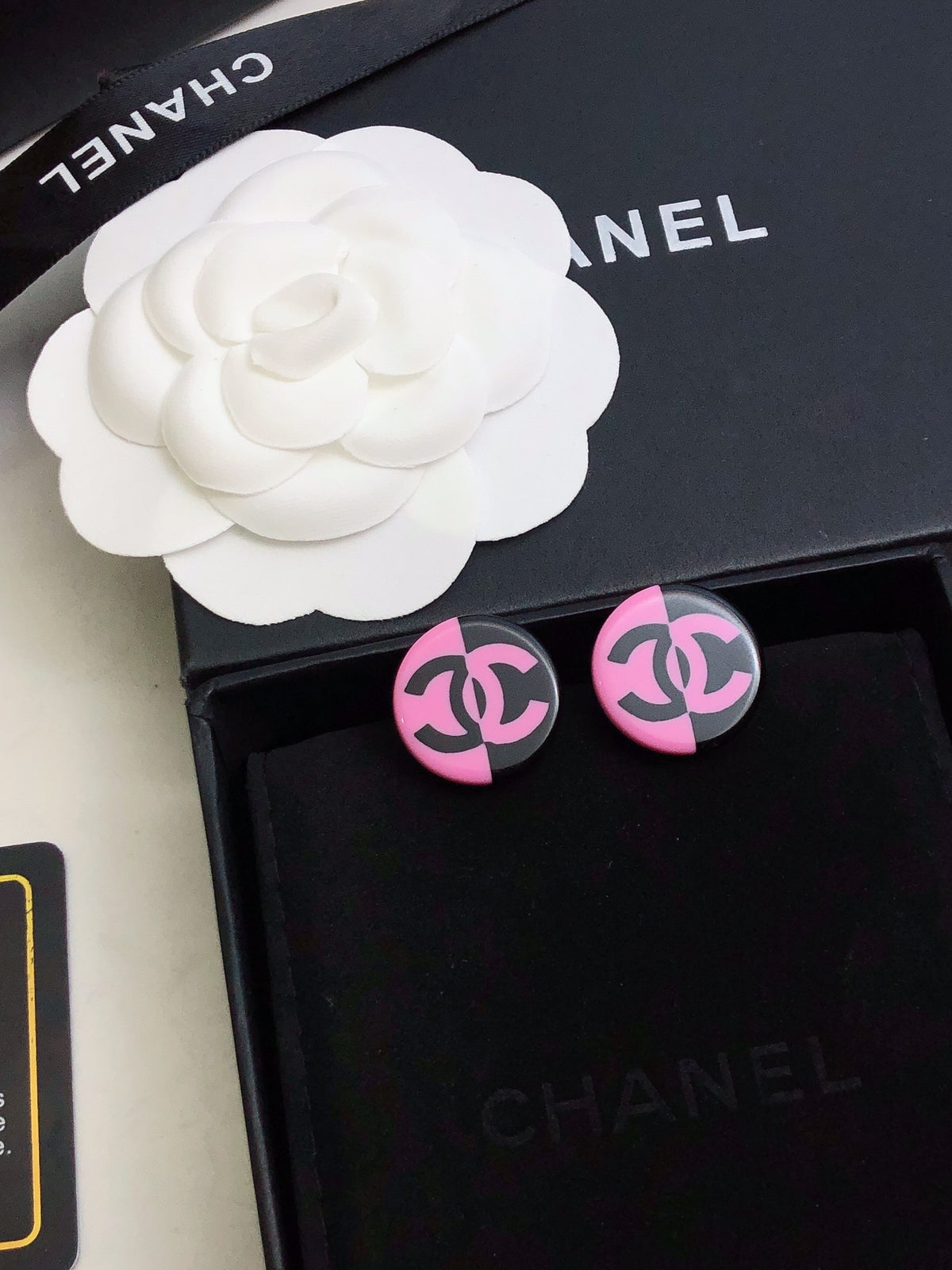 26Acrylic Circle Stud Earrings