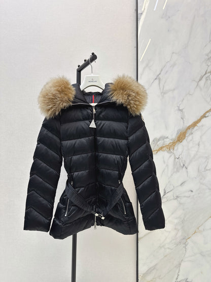 26 Fall/Winter Latest Classic Hooded Short Down Jacket with Fur Collar