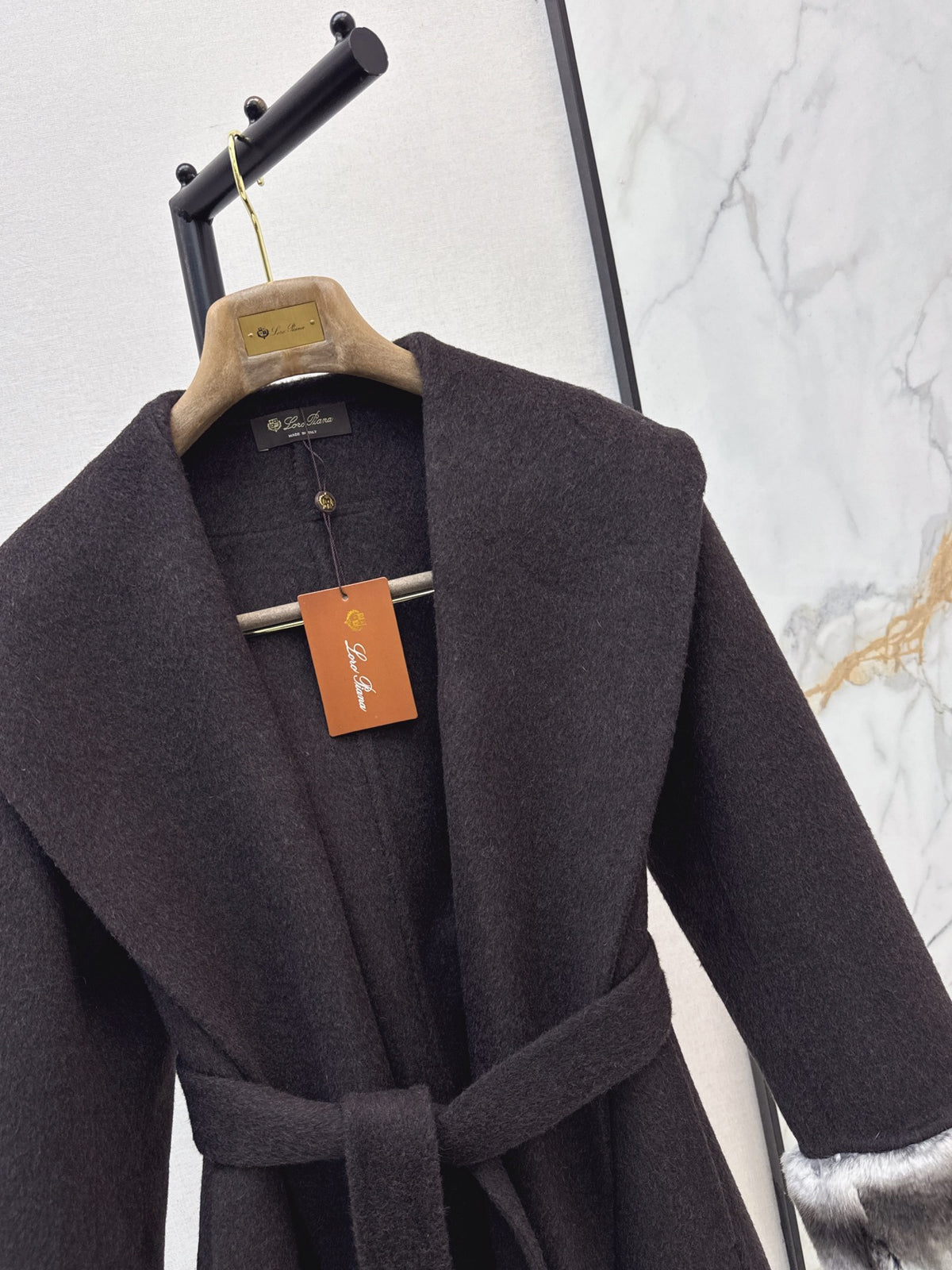 26 Fall/Winter Latest Style Long Double-Faced Wool Coat with Large Lapel